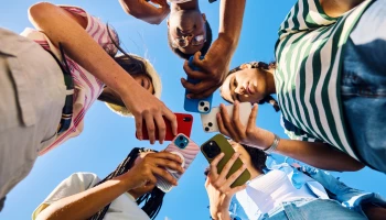 Digitální technologie ve školách: Nadace O2 rozdělila 5 milionů korun na vzdělávání